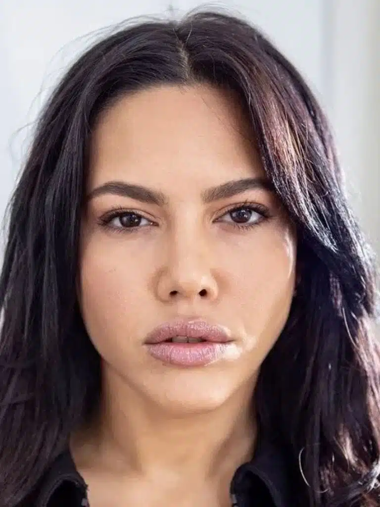 Apolonia Lapiedra Biography: Wiki, Age, Career, Height, Weight, Boyfriend, Net Worth & More